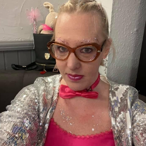 Laura B Profile Picture