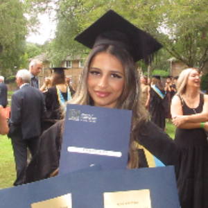 Ayesha Z profile picture