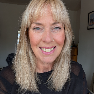 Laura profile picture