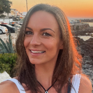 Amy J profile picture