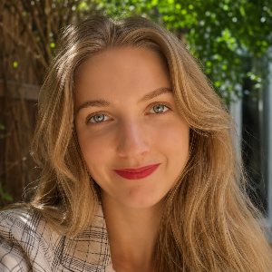 Molly W profile picture