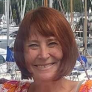 Helen C profile picture