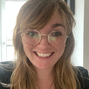 Laura M profile picture